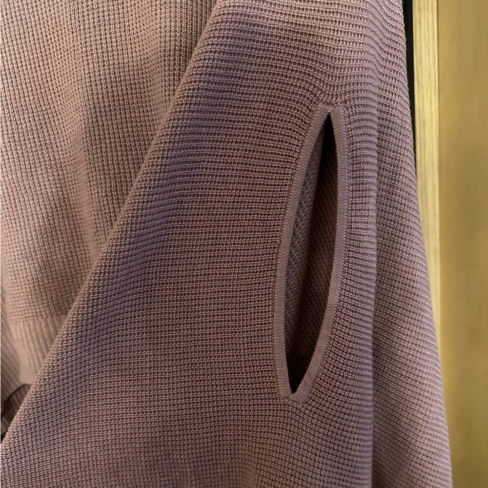 Lululemon poncho (OS) - Picture 3 of 5